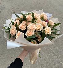 Букет Кремовые розы Латте в Павлодольской