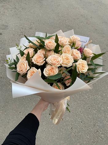 Букет Кремовые розы Латте в Павлодольской